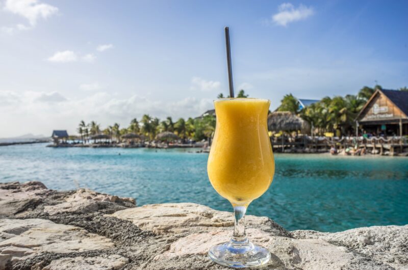 Suco de Maracujá Natural: receita fácil e saborosa Como fazer suco de maracujá natural passo a passo