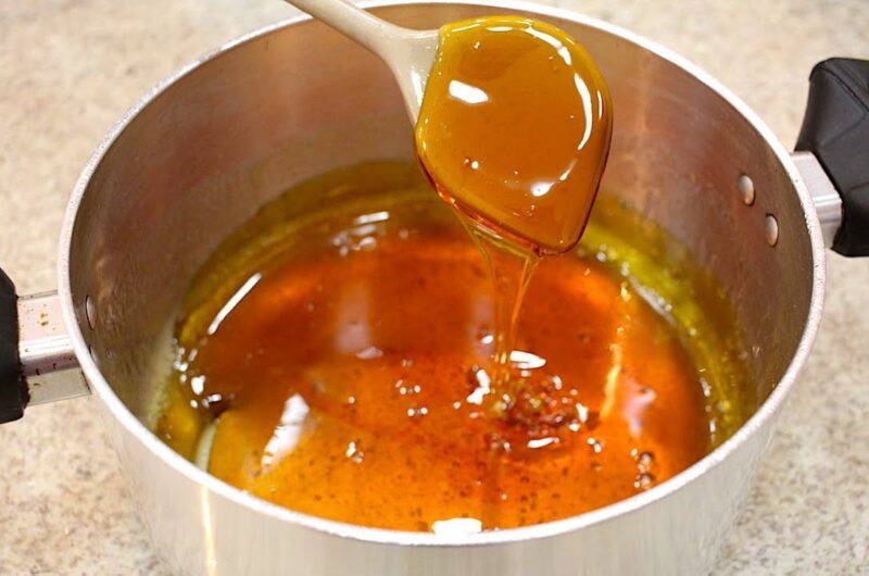 Como fazer caramelo de açúcar para pudim ou pipoca Como fazer caramelo de açúcar para pudim ou pipoca