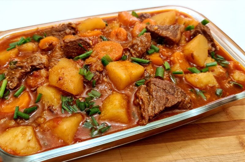 Como fazer carne de panela com batata e cenoura