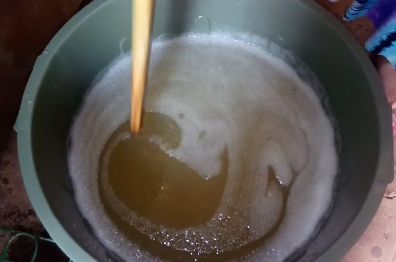 Como fazer sabão líquido caseiro com 3 ingredientes