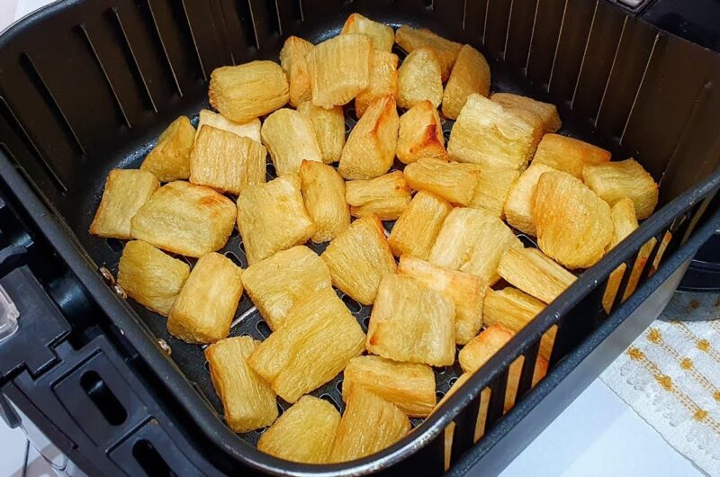 Mandioca na airfryer: receita simples de como fritar Como fazer mandioca na airfryer simples e fácil