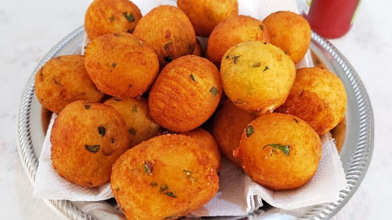 Bolinho de mandioca na airfryer: como fazer, receita Receita de bolinho de mandioca na airfryer simples e facil
