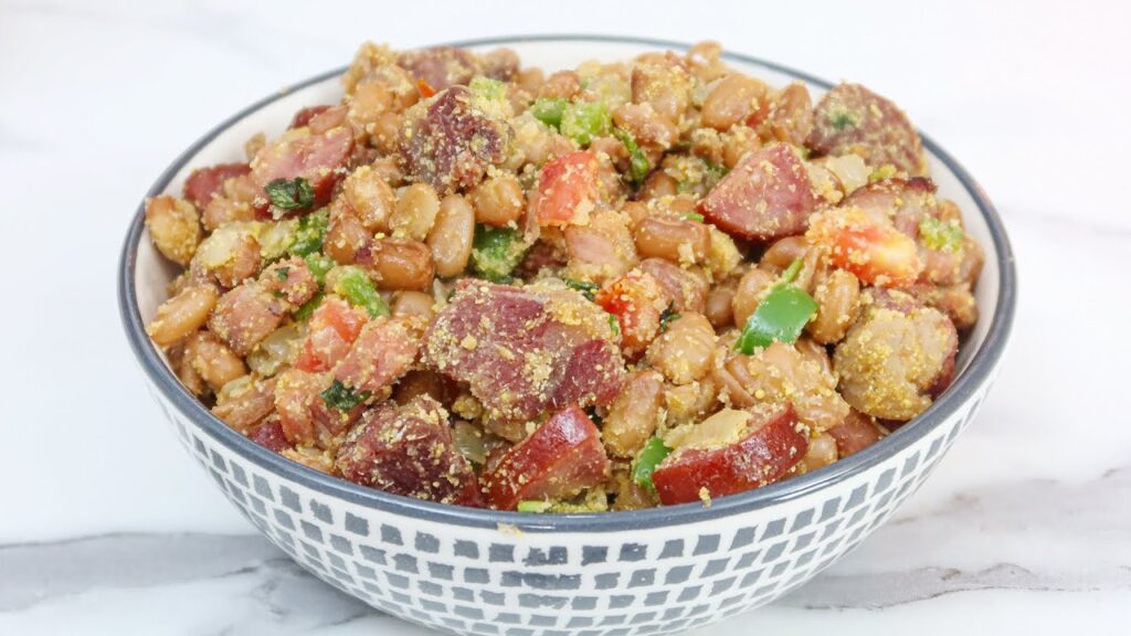 Comidas típicas do Centro-Oeste Comidas tipicas do Centro Oeste Feijao Tropeiro