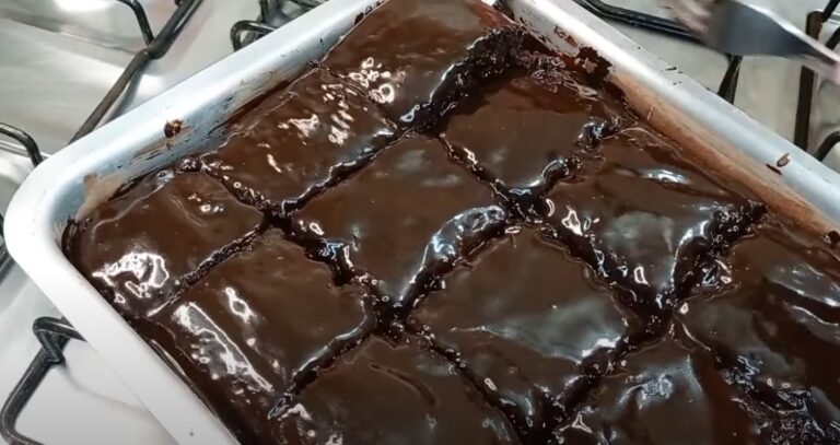 Como fazer calda de chocolate sem leite condensado