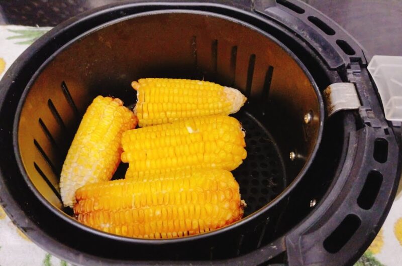 Milho na Airfryer: como assar passo a passo Como assar milho na airfryer simples e fácil