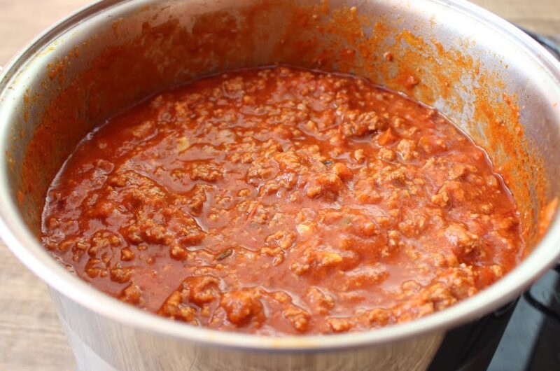 Molho à bolonhesa: como fazer, receita simples Como fazer molho à bolonhesa rápido e fácil