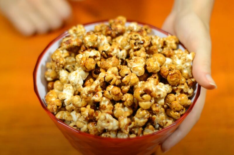 Pipoca doce: como fazer, receita simples e fácil Receita de pipoca doce: como fazer passo a passo