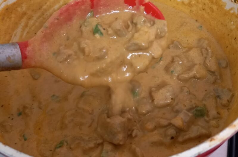 Receita de Strogonoff de Carne Simples e Cremoso