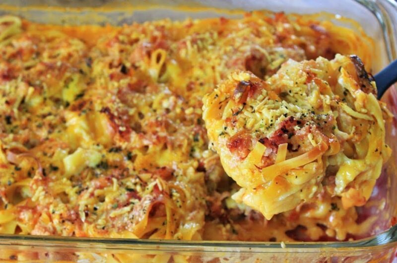 Macarrão de forno: receita fácil e como fazer Receita de macarrão de forno cremoso e simples