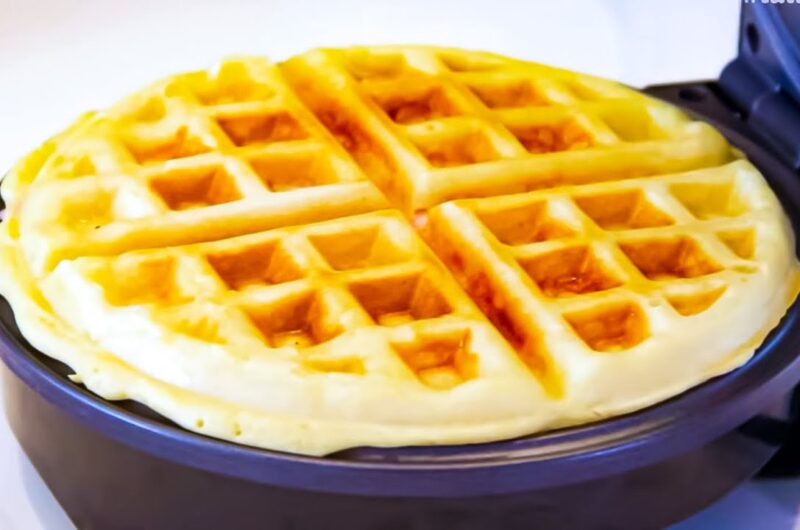 Como fazer Waffle Simples: receita passo a passo Receita de Waffle Americano Simples e Fácil