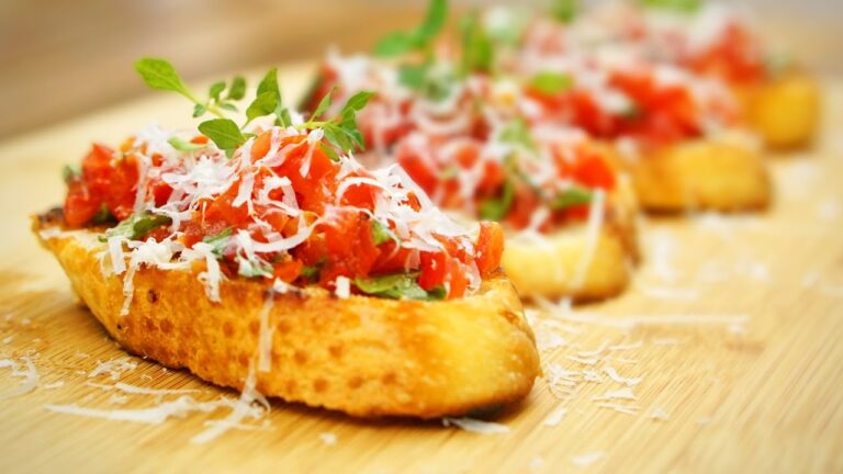 Como fazer Bruschetta de tomate simples Receita de Bruschetta Simples e Tradicional