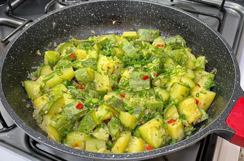 Abobrinha Refogada: como fazer, receita simples Como fazer Abobrinha Refogada Simples
