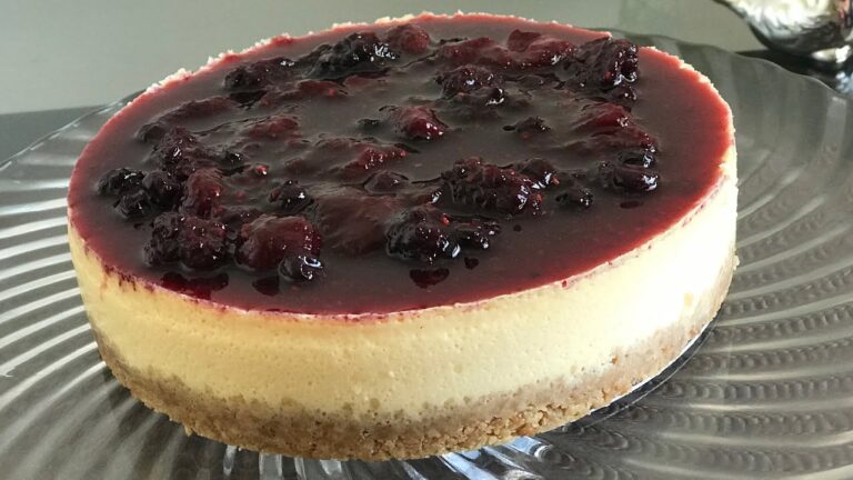 Receita do cheesecake de frutas vermelhas tradicional