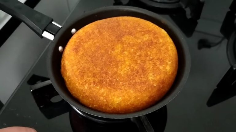 Pão de cuscuz: receita fácil e como fazer Como fazer pao de cuscuz na frigideira