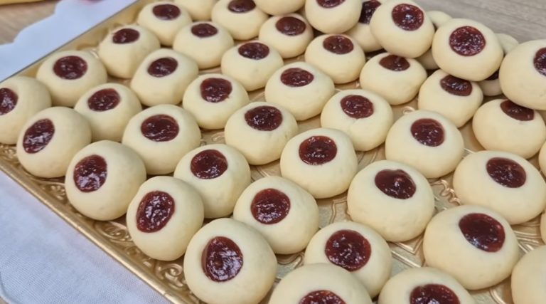 Receita de biscoitinho amanteigado com goiabada