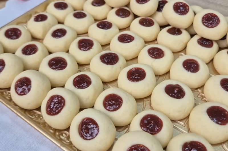 Como fazer biscoitinho amanteigado com goiabada Receita de biscoitinho amanteigado com goiabada