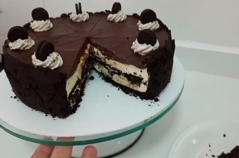 Como Fazer Torta de Oreo Simples