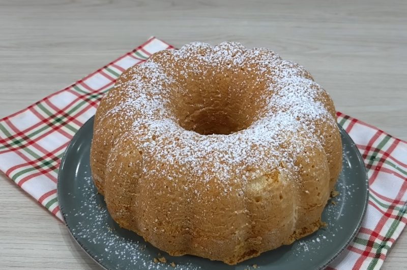 Receita de Bolo Nuvem de Maizena Fofinho