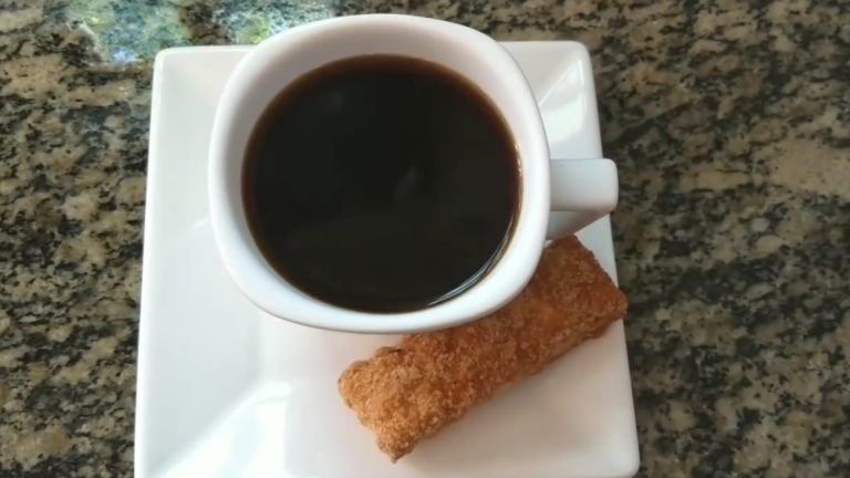 Como fazer cafe coado simples e gostoso